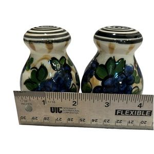Hand painted ceramic salt and pepper shaker.